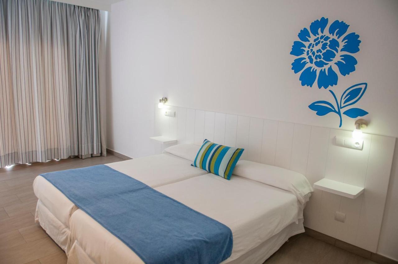 Hostal Xuroy Cala Alcaufar Kültér fotó