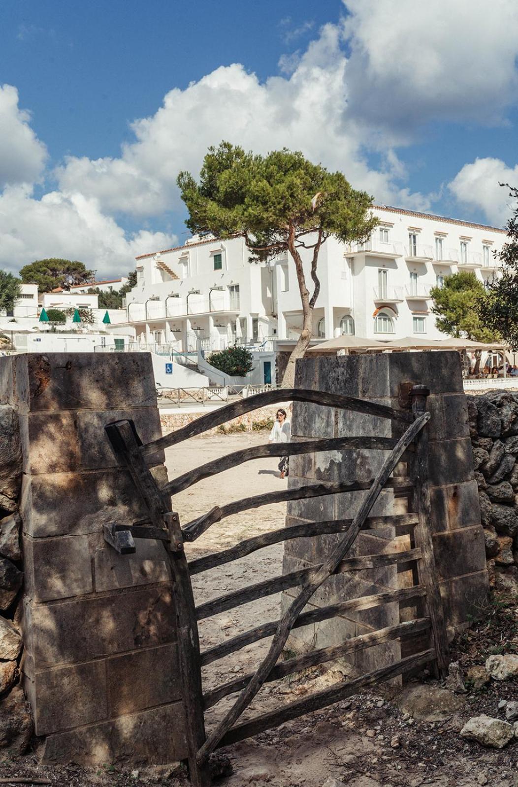 Hostal Xuroy Cala Alcaufar Kültér fotó