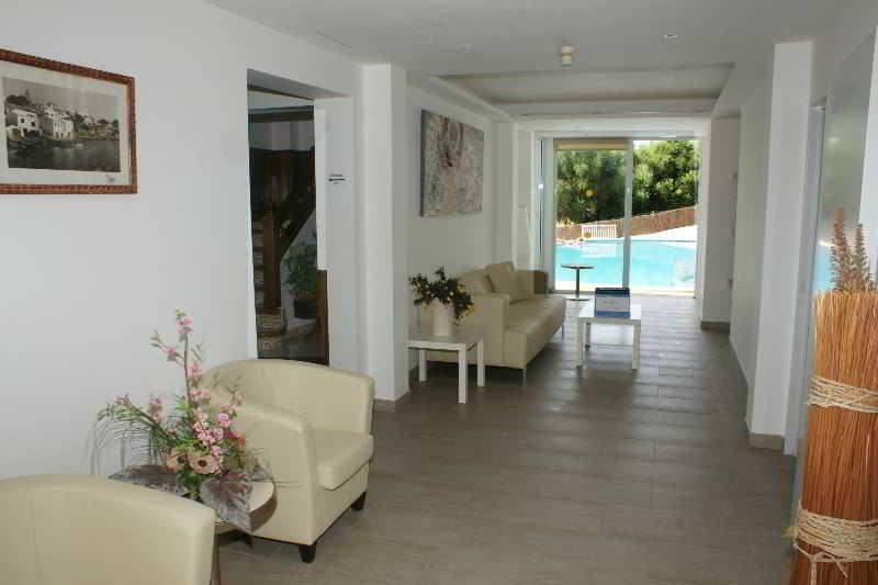 Hostal Xuroy Cala Alcaufar Kültér fotó